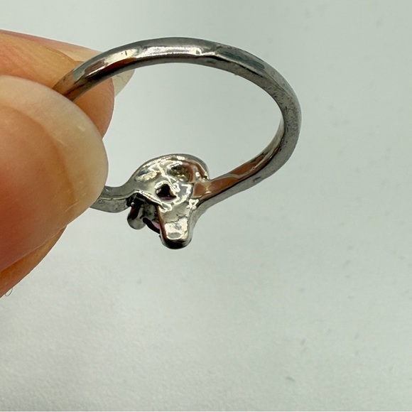 Silver and Pink Ring with Classic Prong Setting Size 6.25 - Picture 6 of 7